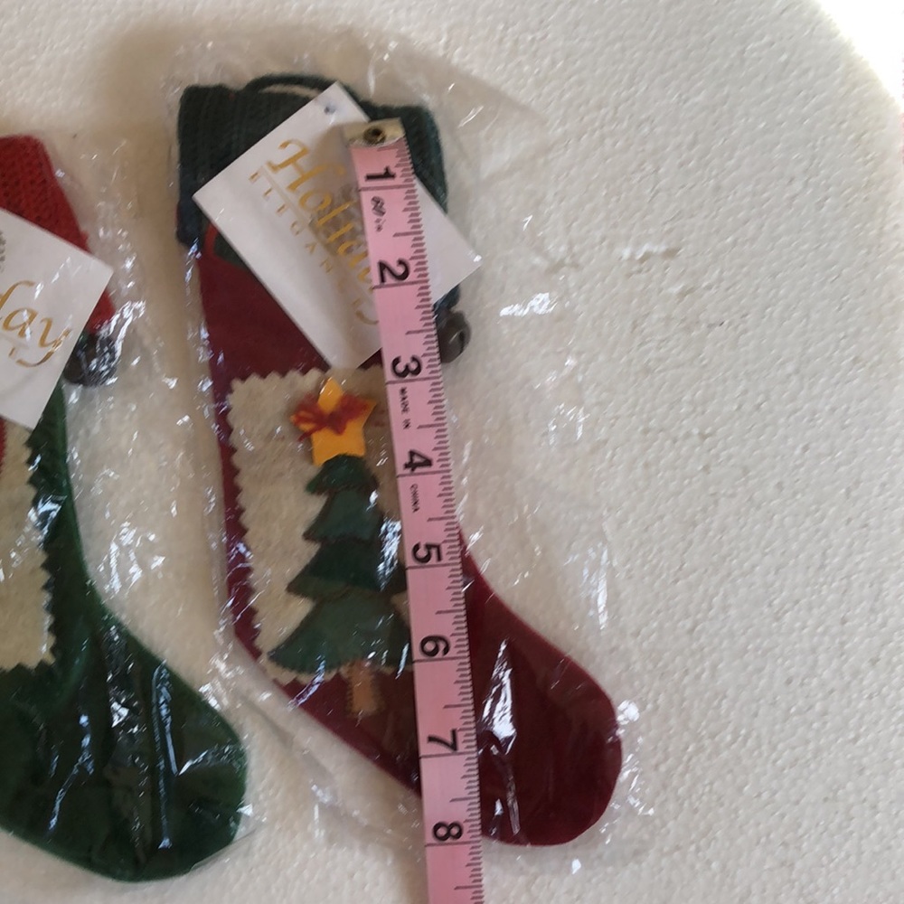 FOUR CHRISTMAS STOCKINGS - Picture 4 of 8